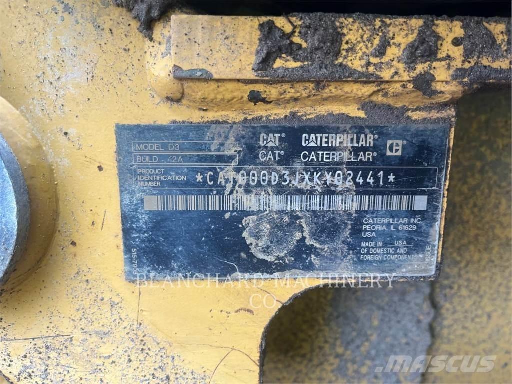 CAT D3 LGP 크롤러 도저