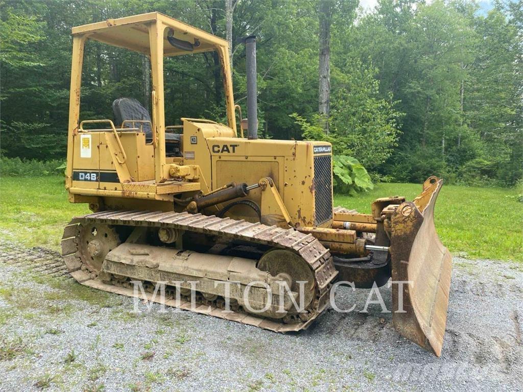 CAT D3B 크롤러 도저