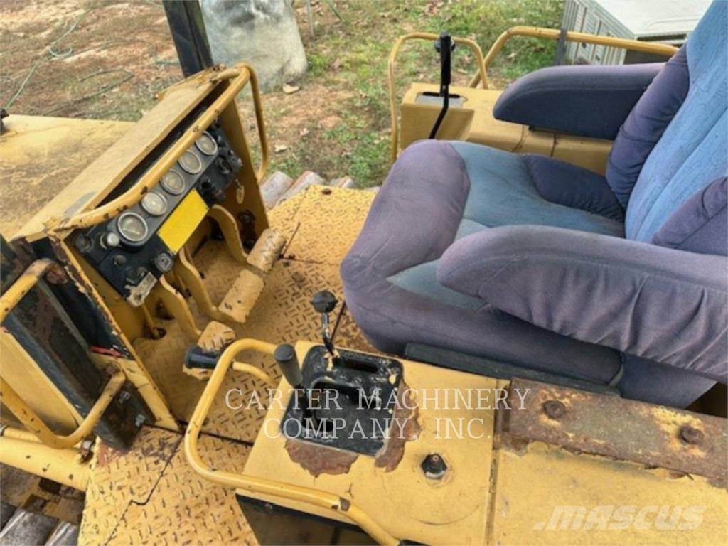 CAT D3BLGP 크롤러 도저