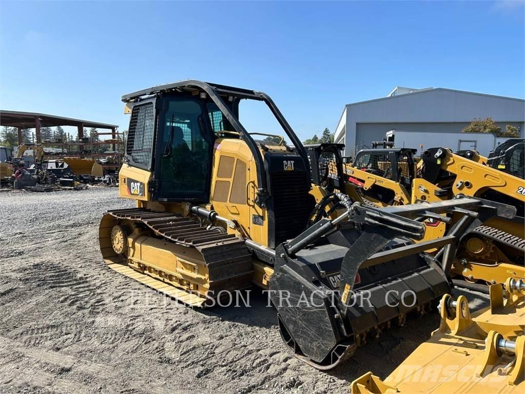 CAT D3K2 LGP 크롤러 도저