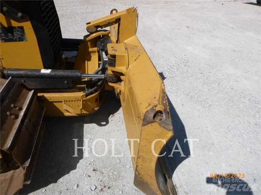CAT D3K2LGP 크롤러 도저