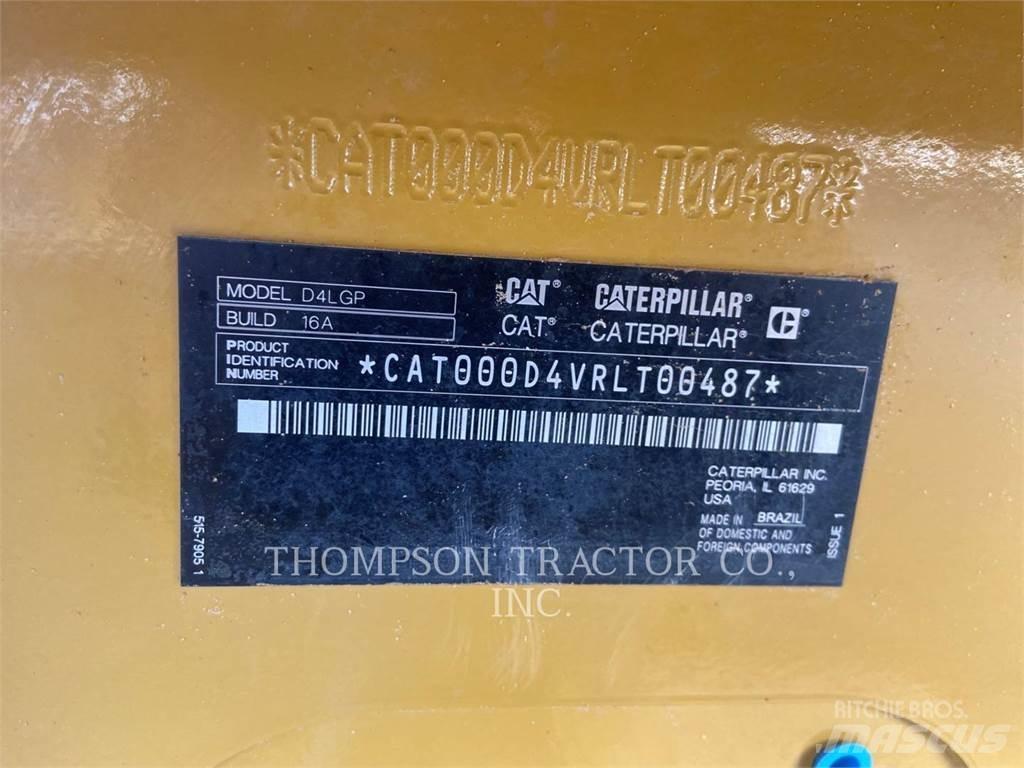 CAT D4 크롤러 도저