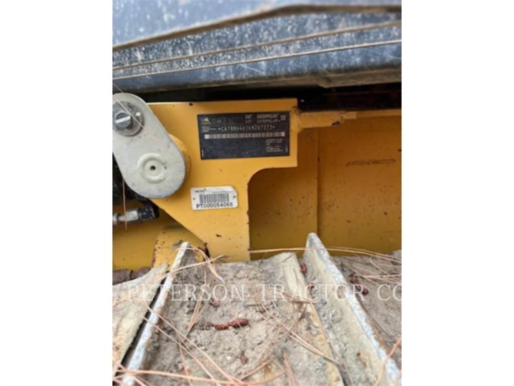 CAT D4 크롤러 도저