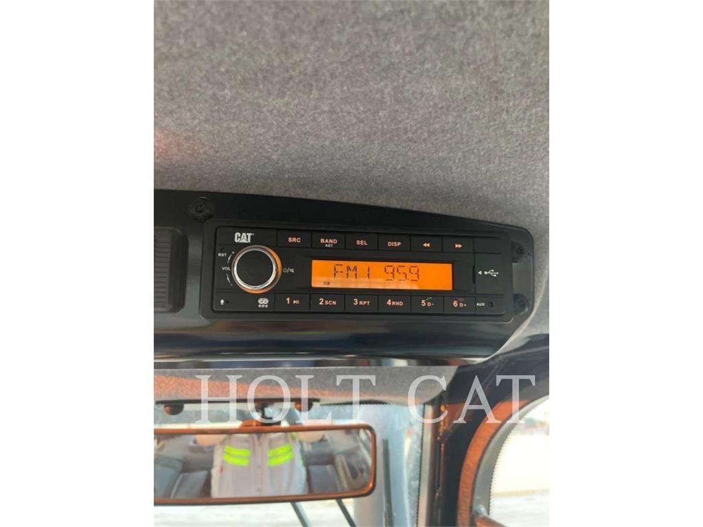 CAT D4 CAB 크롤러 도저