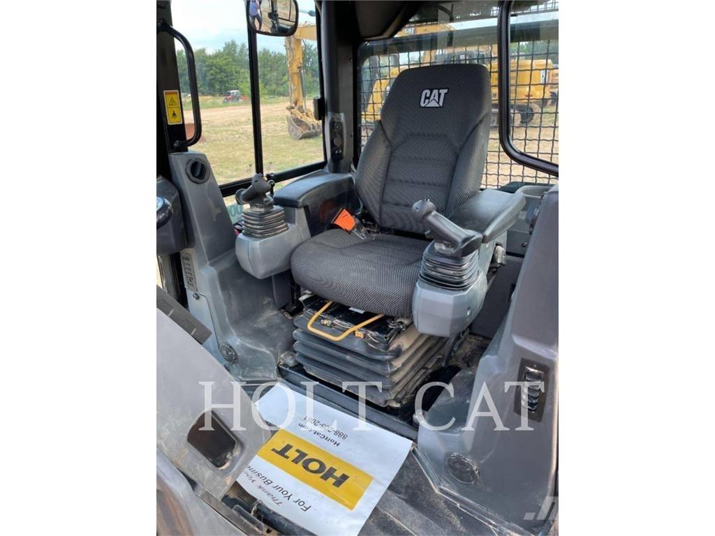 CAT D4 CAB 크롤러 도저