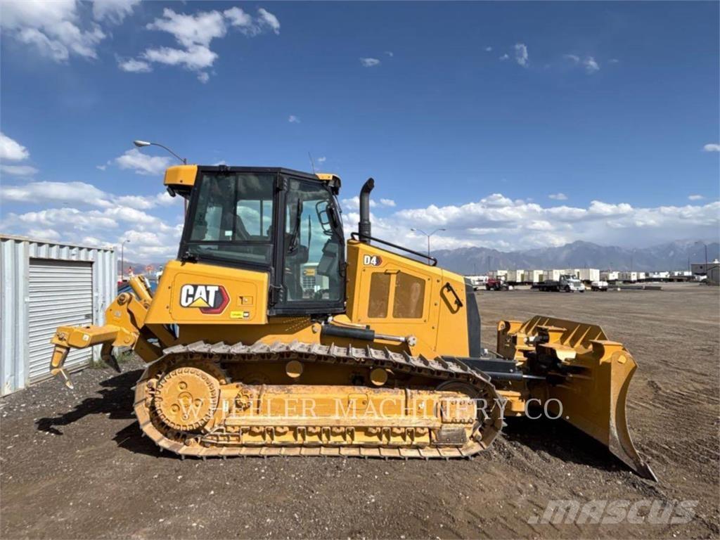 CAT D4 XL 크롤러 도저