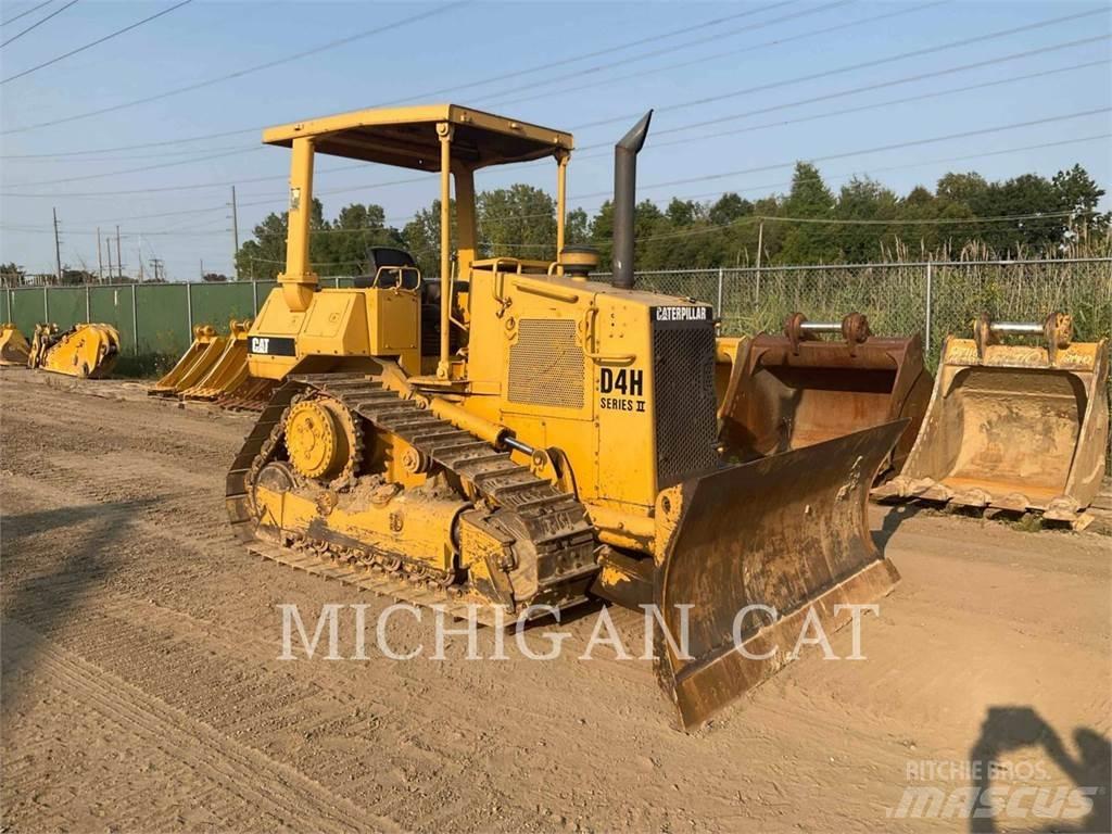 CAT D4H 크롤러 도저