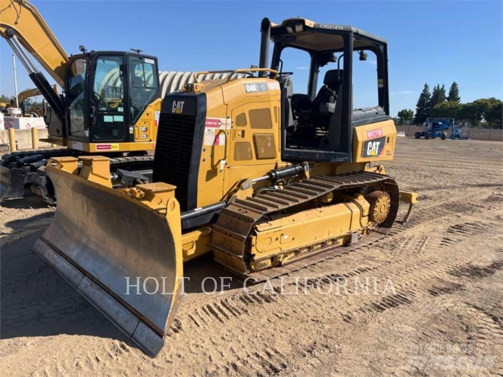 CAT D4K 크롤러 도저