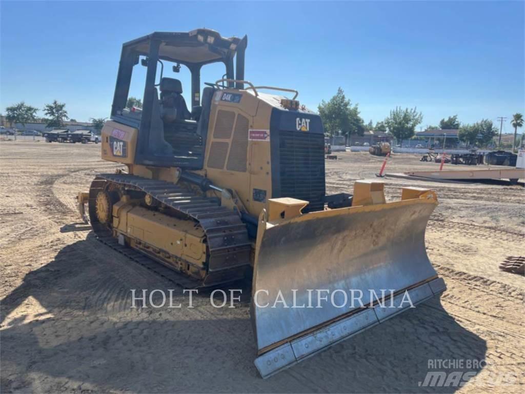 CAT D4K 크롤러 도저
