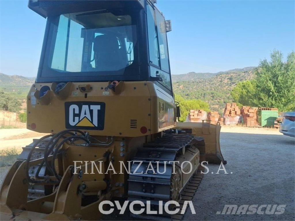 CAT D4K2 크롤러 도저