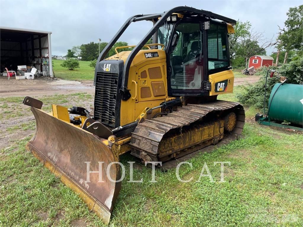 CAT D4K2LGP 크롤러 도저