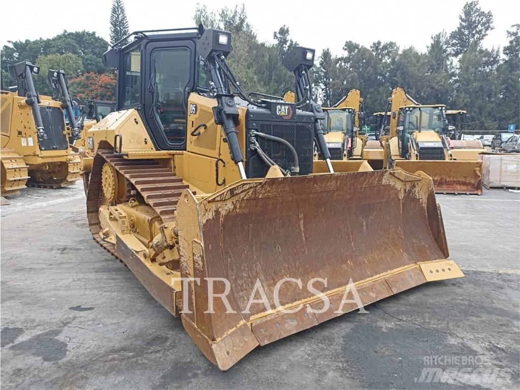 CAT D5 크롤러 도저