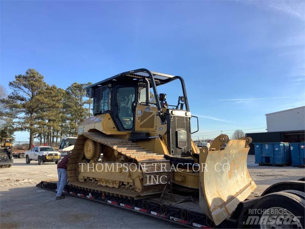 CAT D5 크롤러 도저