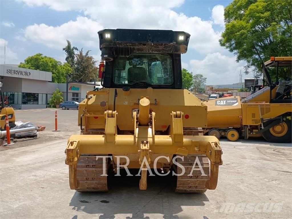 CAT D5 크롤러 도저