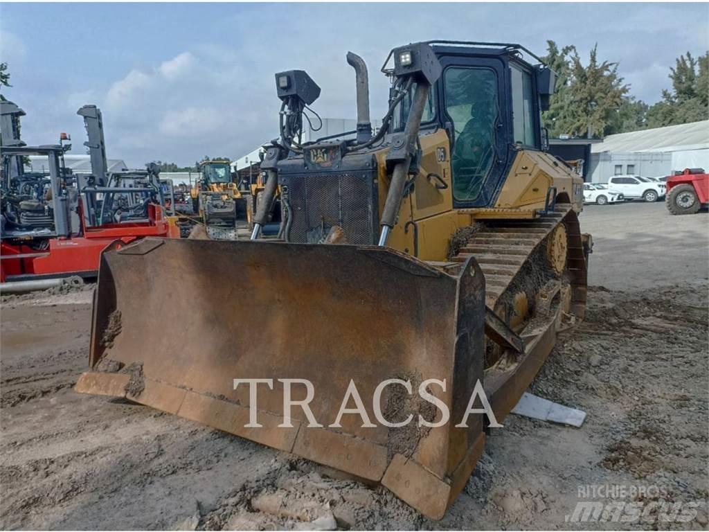 CAT D5 크롤러 도저