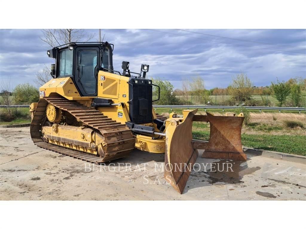CAT D5 크롤러 도저