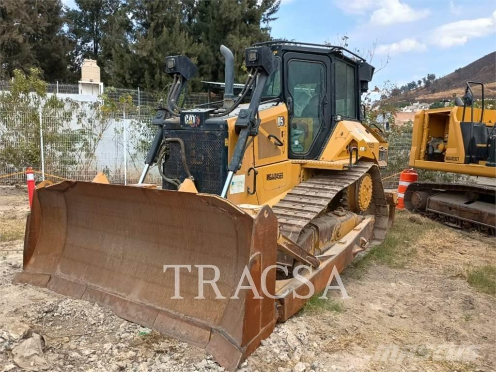 CAT D5 크롤러 도저