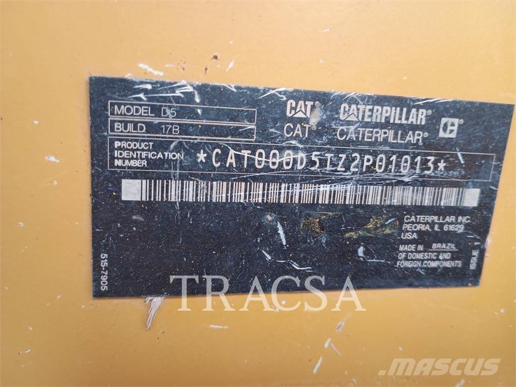 CAT D5 크롤러 도저