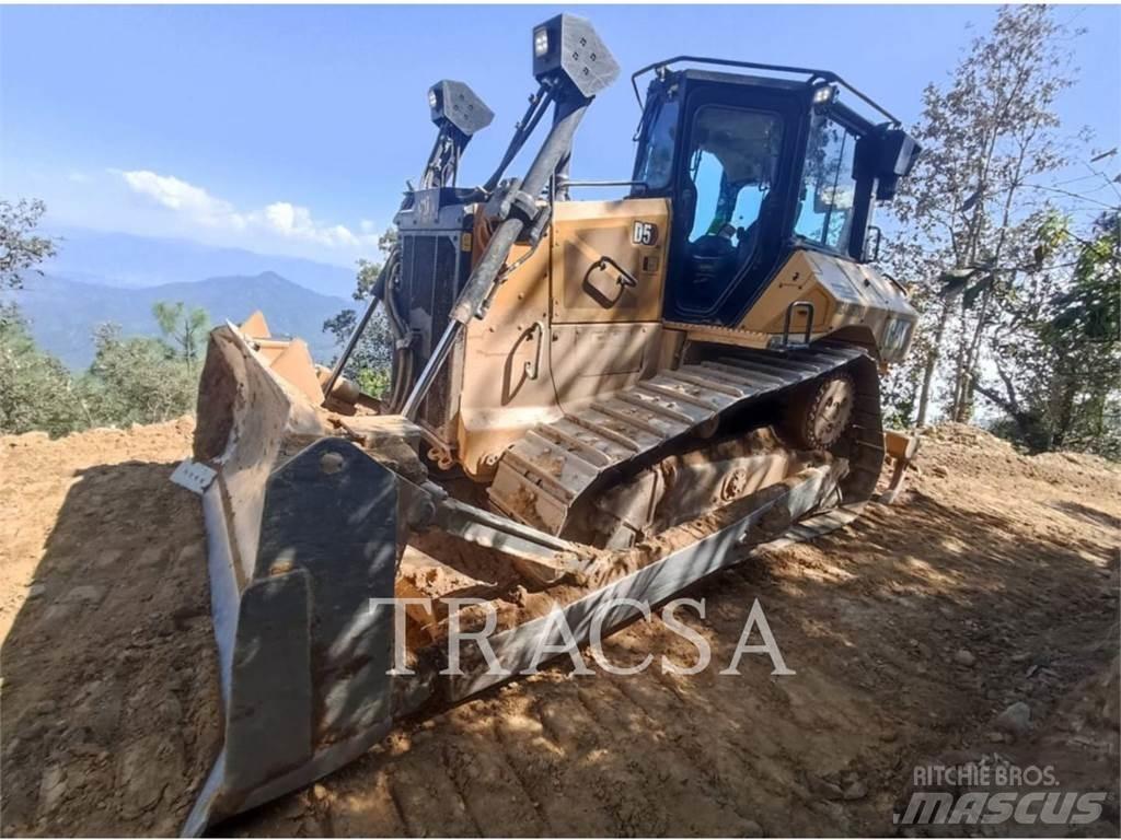 CAT D5 크롤러 도저