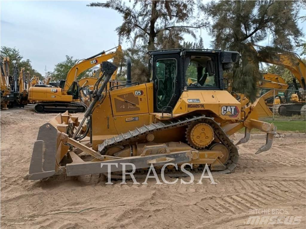 CAT D5 크롤러 도저