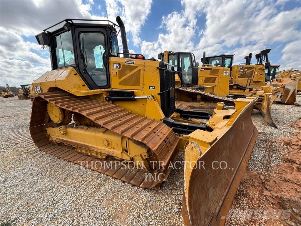 CAT D5 크롤러 도저