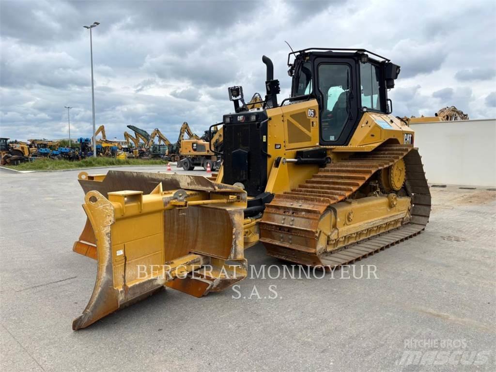 CAT D5 크롤러 도저