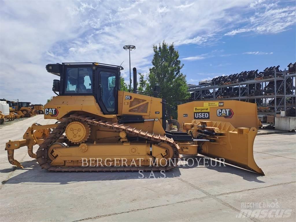 CAT D5 크롤러 도저