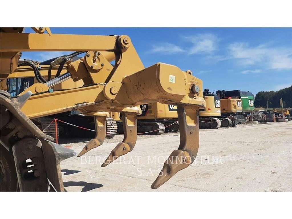 CAT D5 크롤러 도저