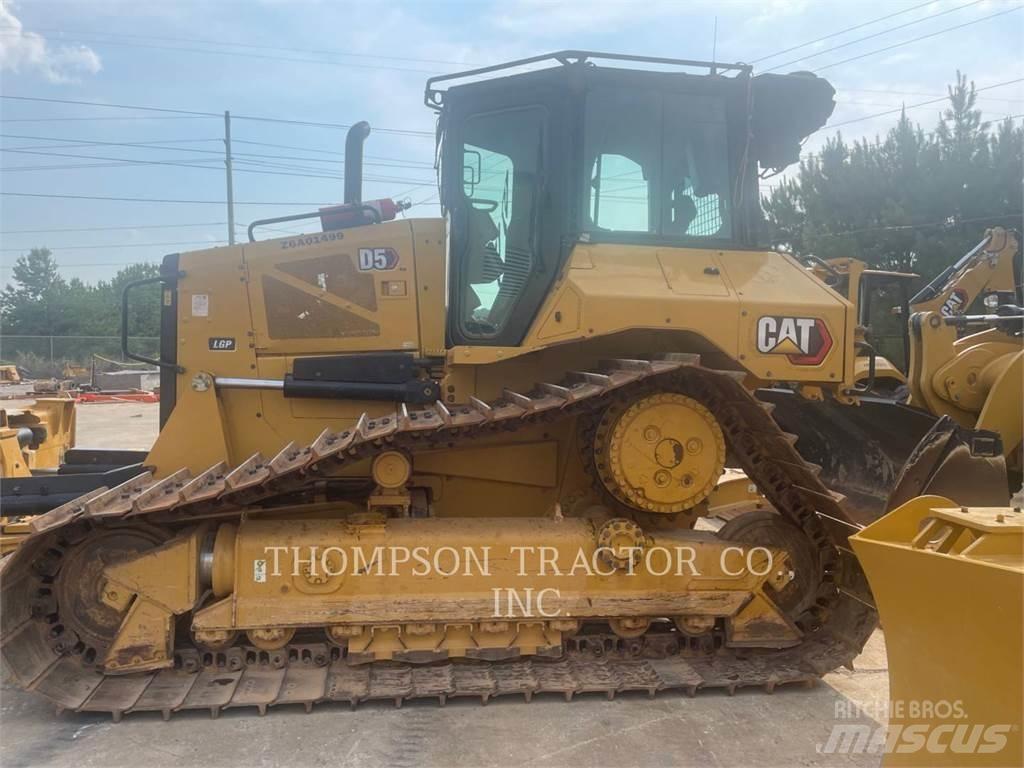CAT D5 크롤러 도저
