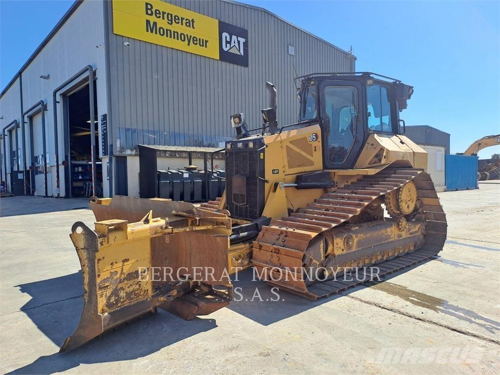 CAT D5 크롤러 도저