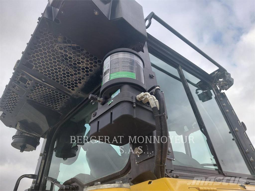 CAT D5 크롤러 도저