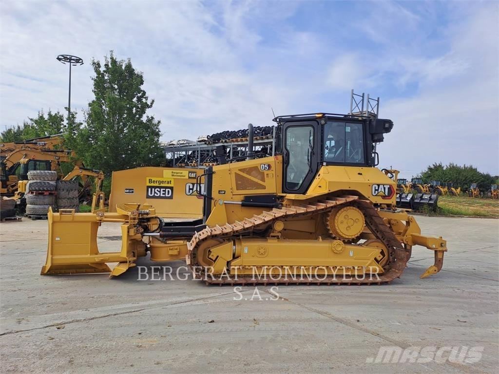 CAT D5 크롤러 도저