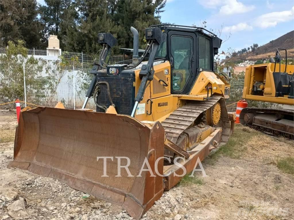 CAT D5-17 크롤러 도저