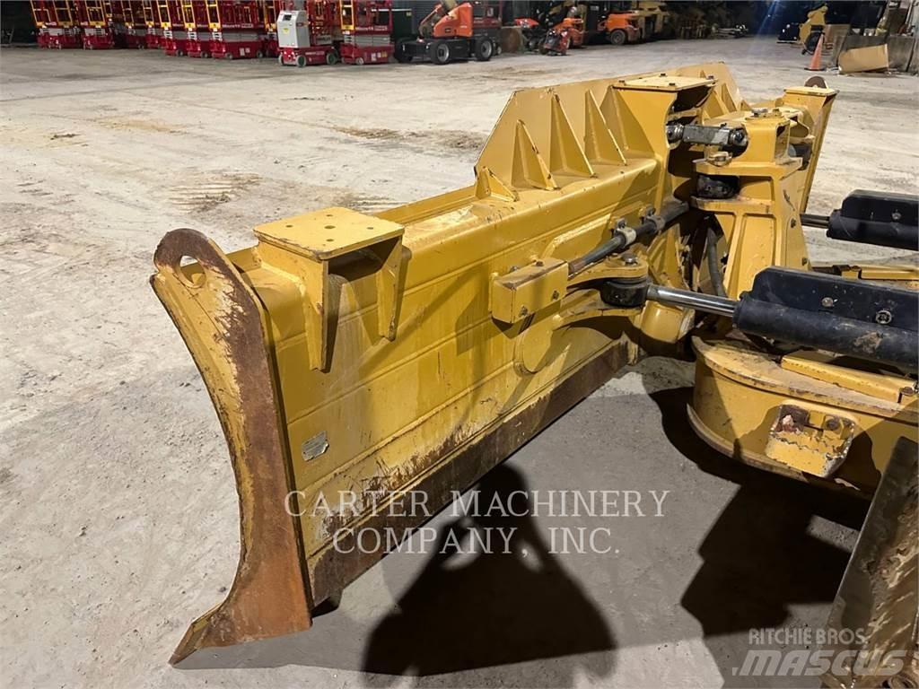 CAT D5-17VP 크롤러 도저
