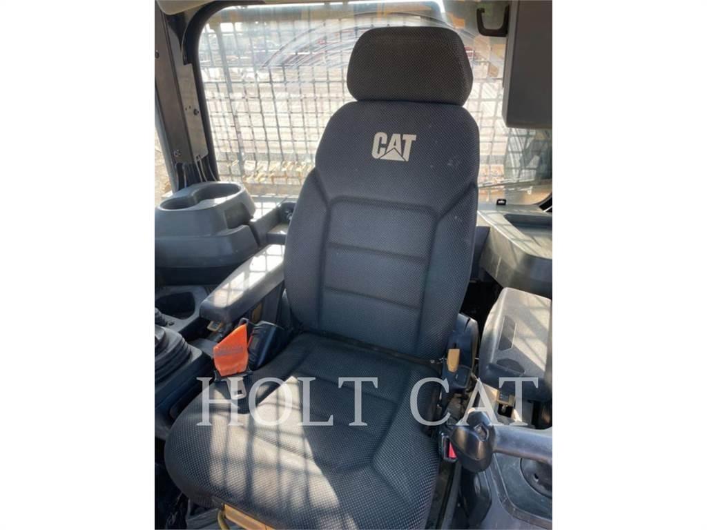 CAT D5 LGPVP 크롤러 도저