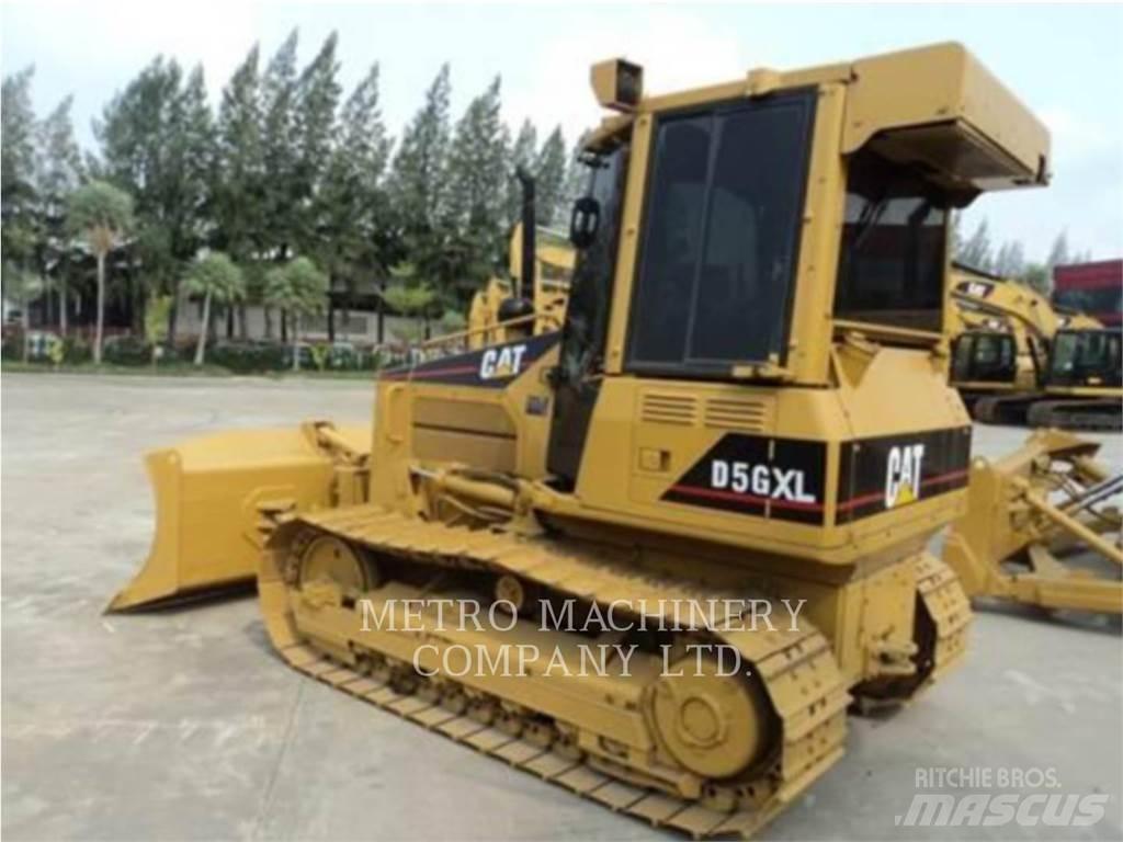 CAT D5GXL 크롤러 도저