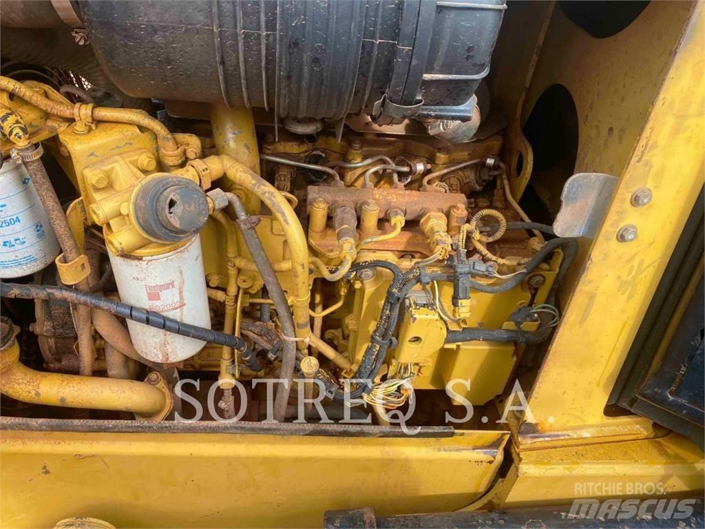 CAT D5K 크롤러 도저
