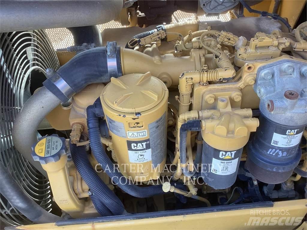 CAT D5K2LGP 크롤러 도저