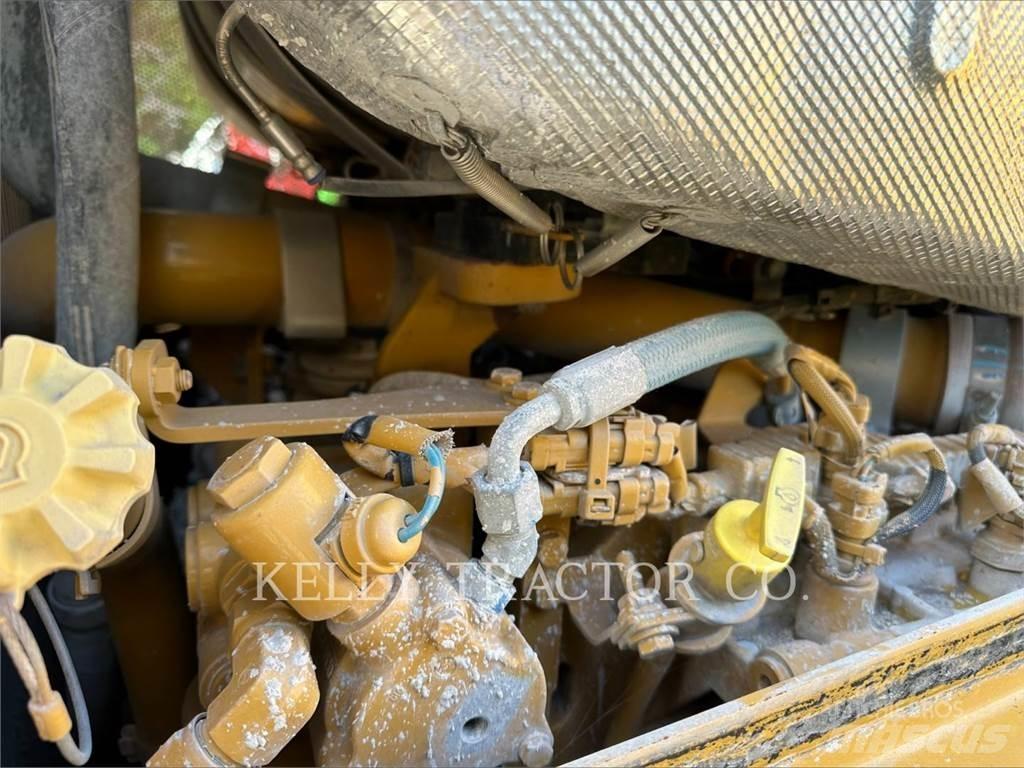 CAT D6 크롤러 도저