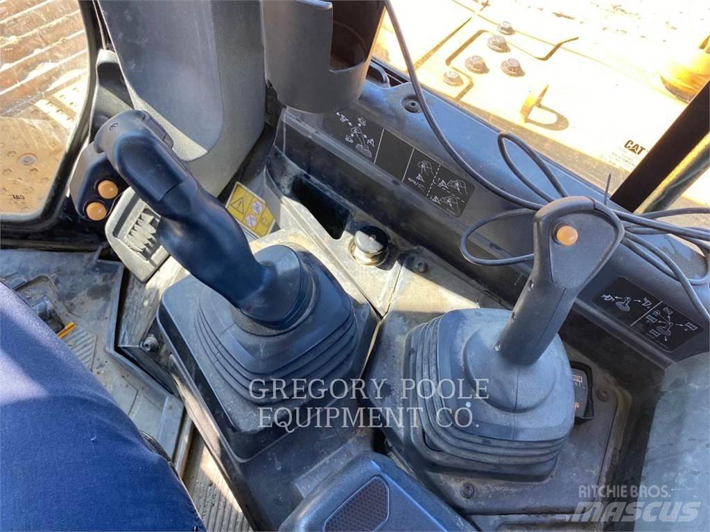 CAT D6-20 크롤러 도저