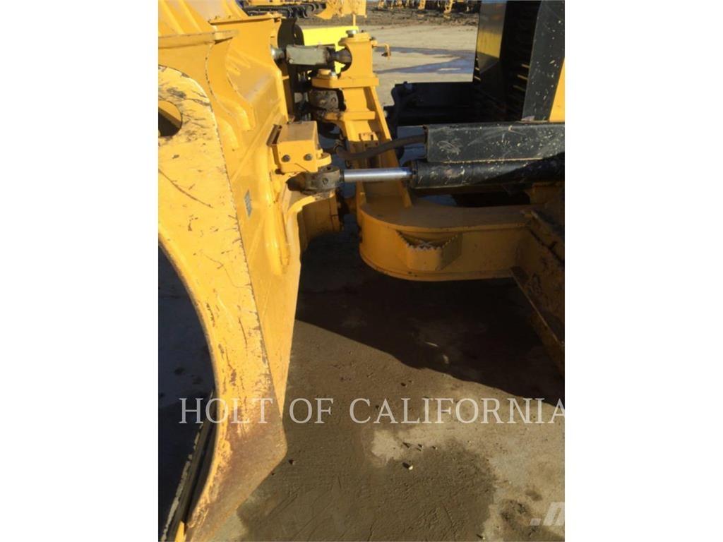 CAT D6K2 크롤러 도저