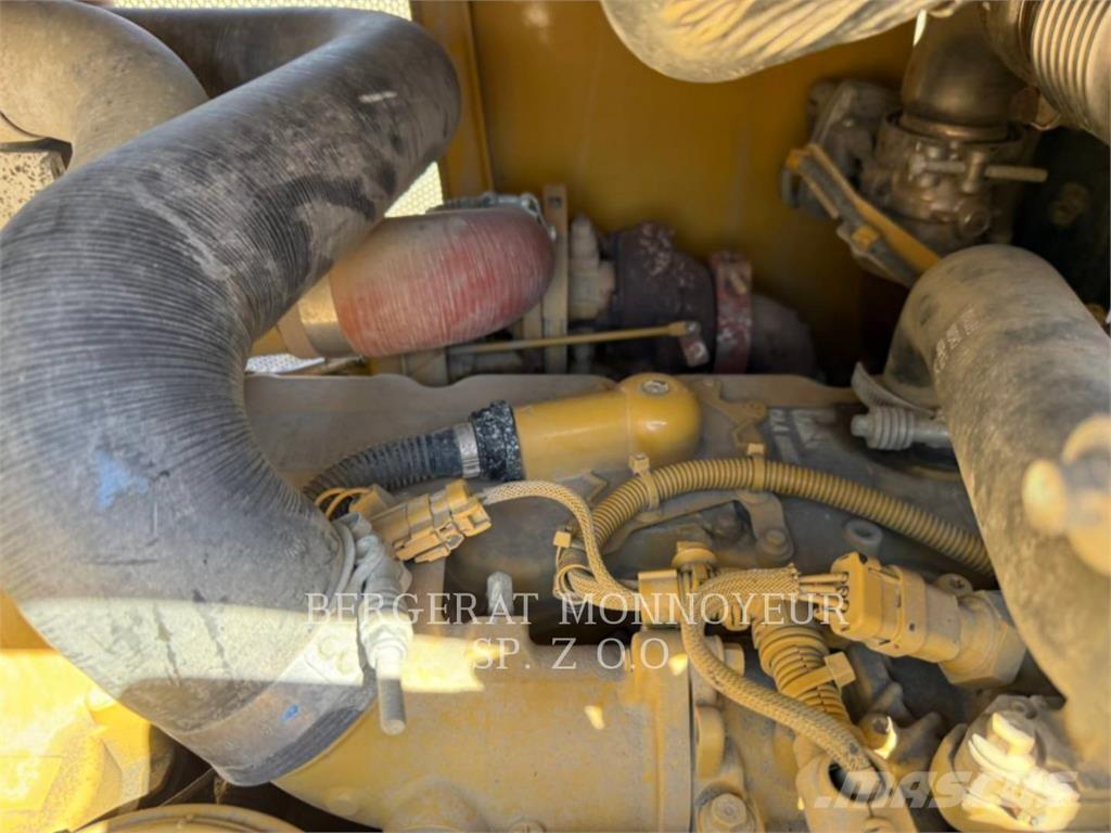 CAT D6K2LGP 크롤러 도저