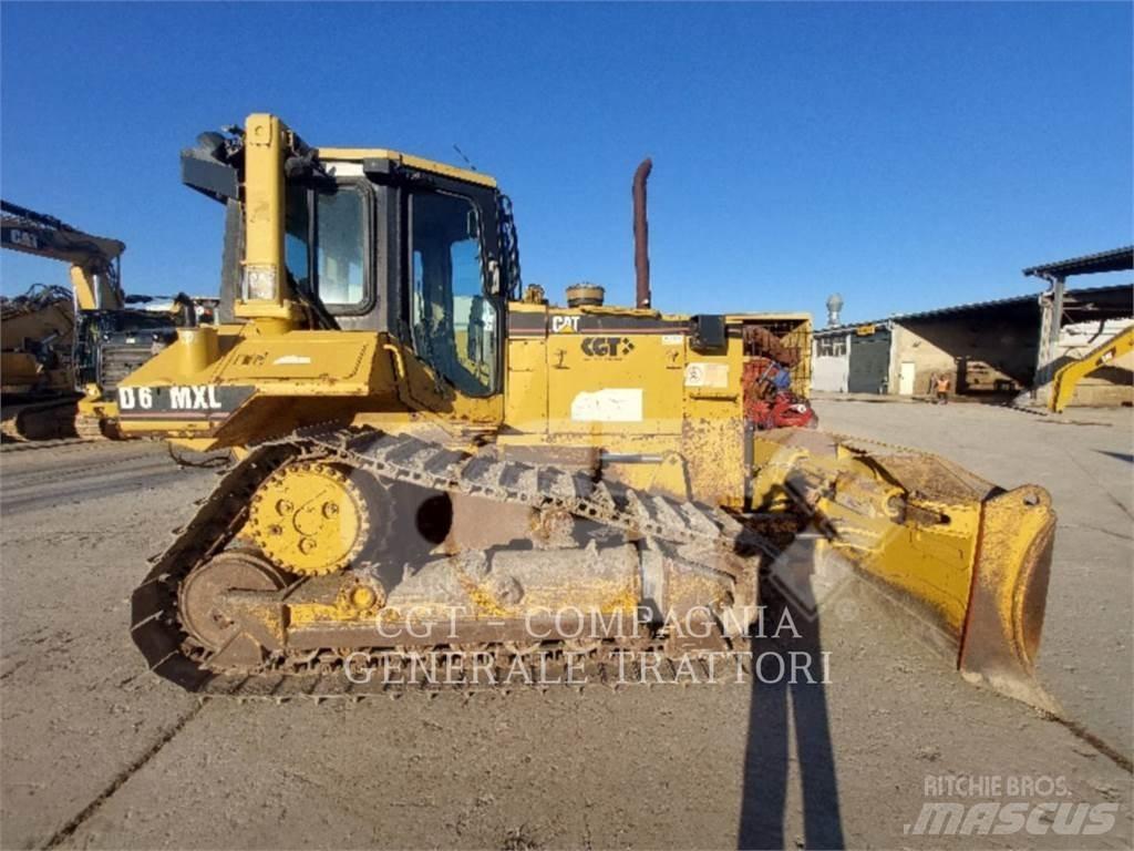 CAT D6M 크롤러 도저