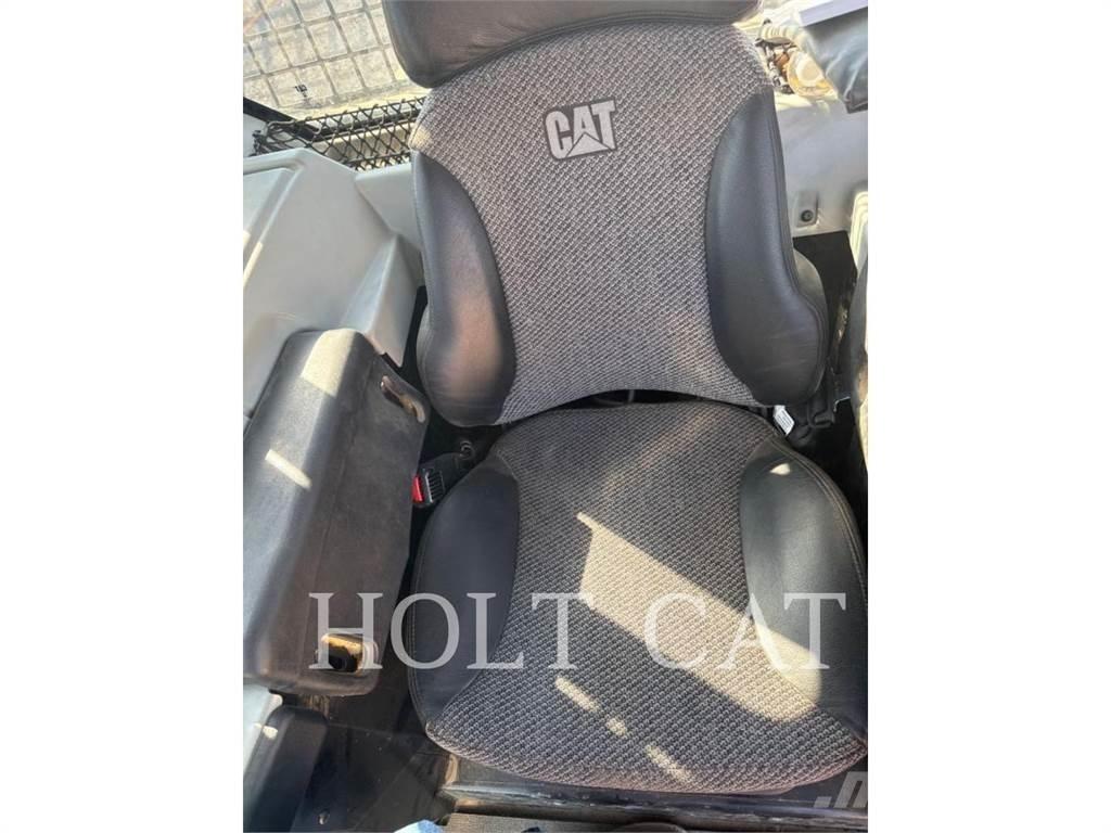 CAT D6N 3D 크롤러 도저