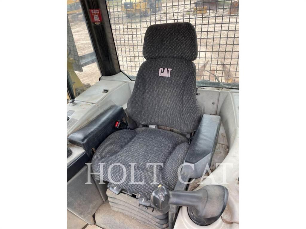 CAT D6N LAND 크롤러 도저