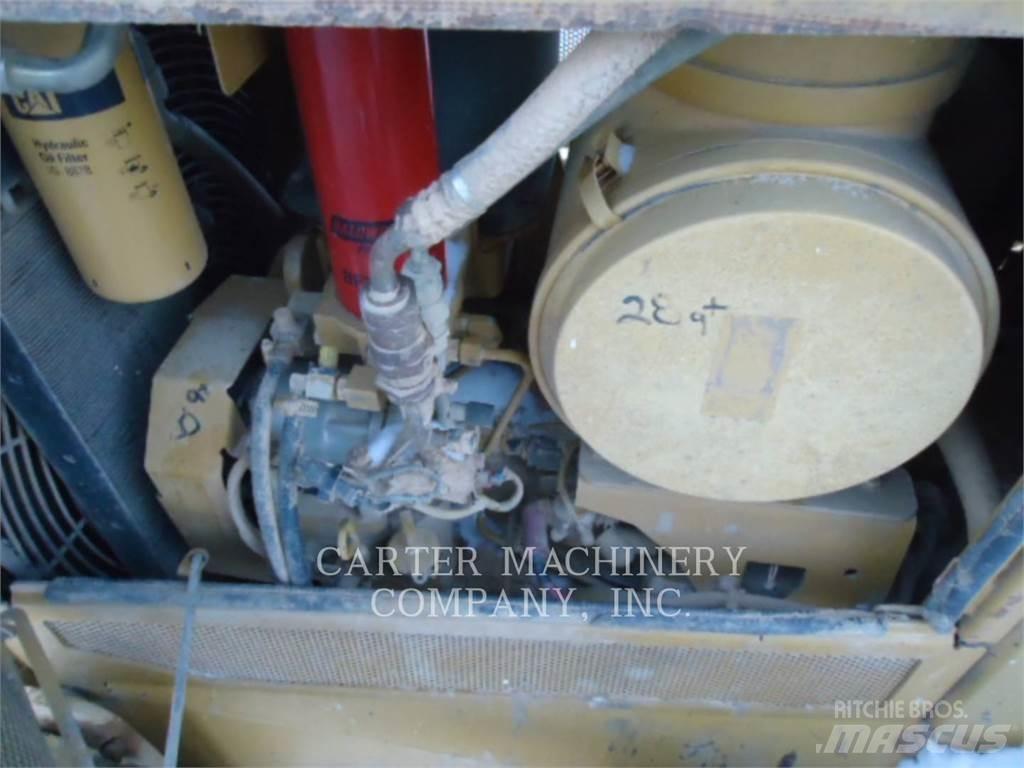 CAT D6NLGP 크롤러 도저