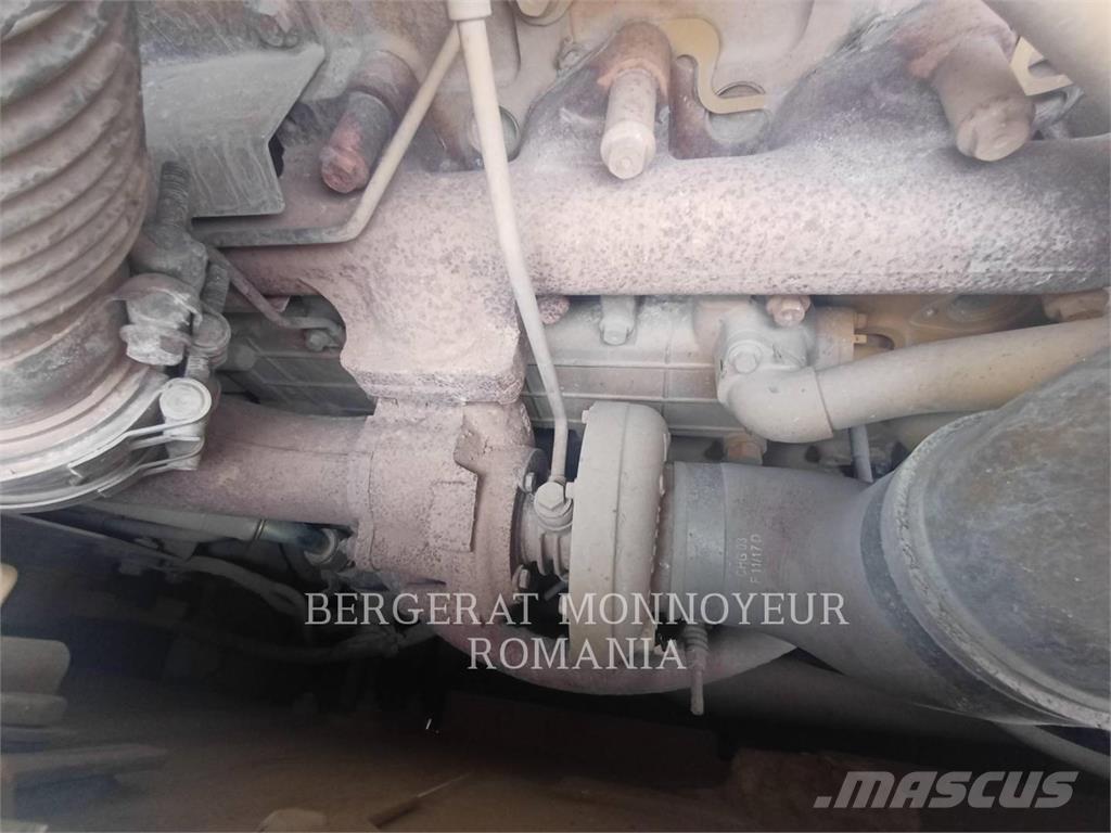 CAT D6NXL 크롤러 도저