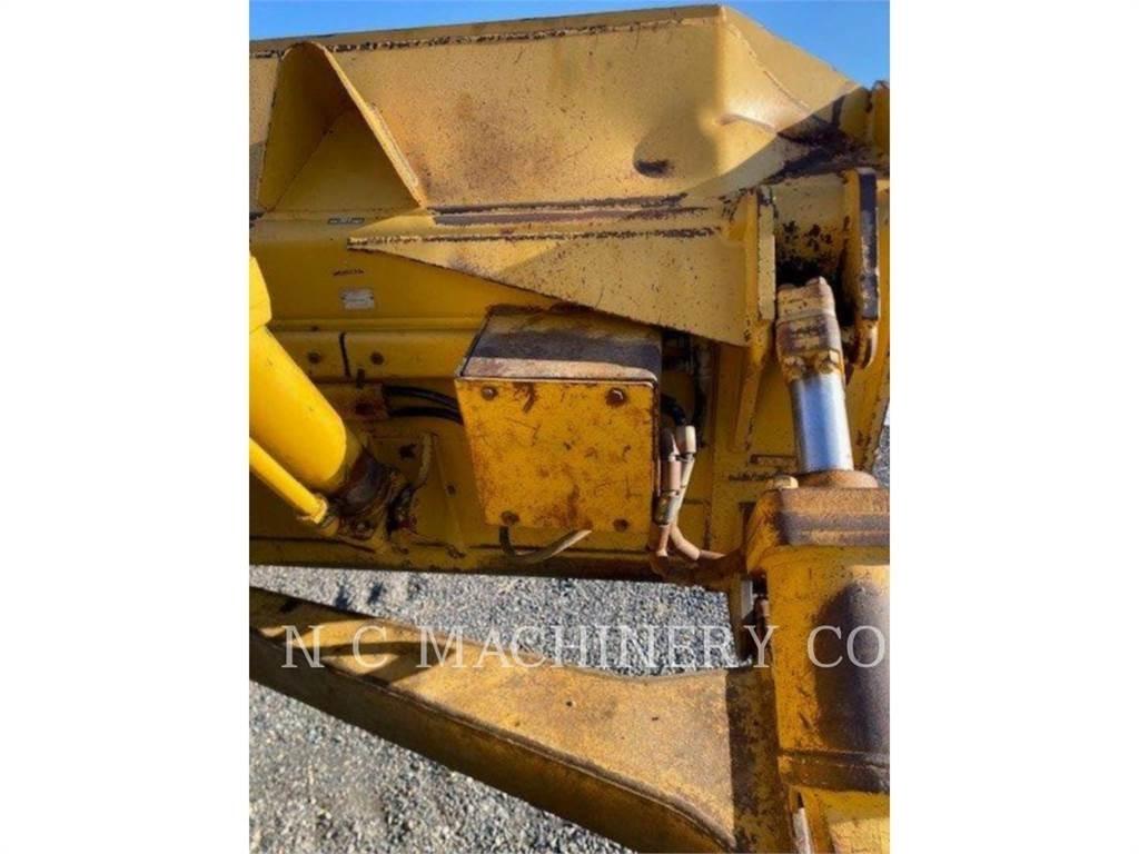 CAT D6T 크롤러 도저