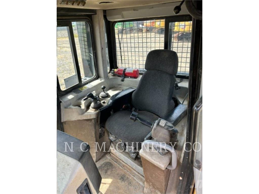 CAT D6T 크롤러 도저