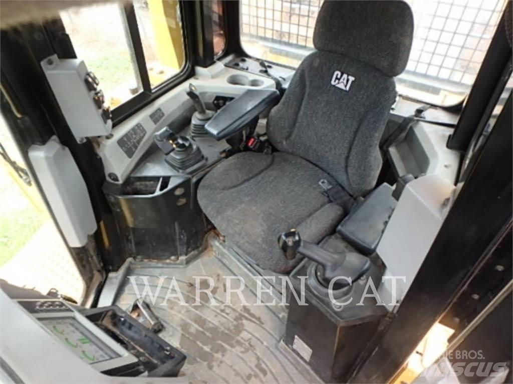 CAT D6T 4XLPAT 크롤러 도저